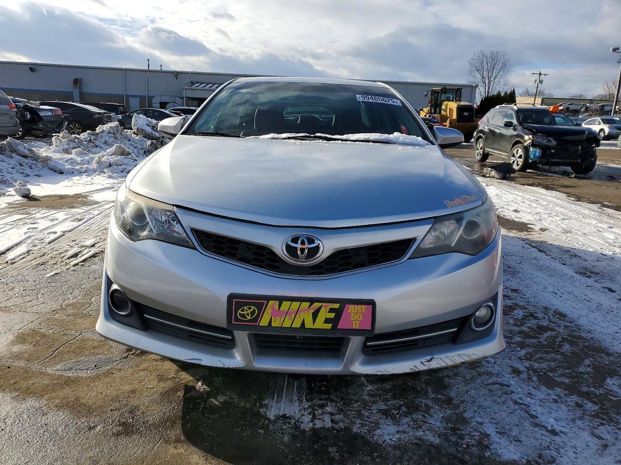 2014 TOYOTA CAMRY