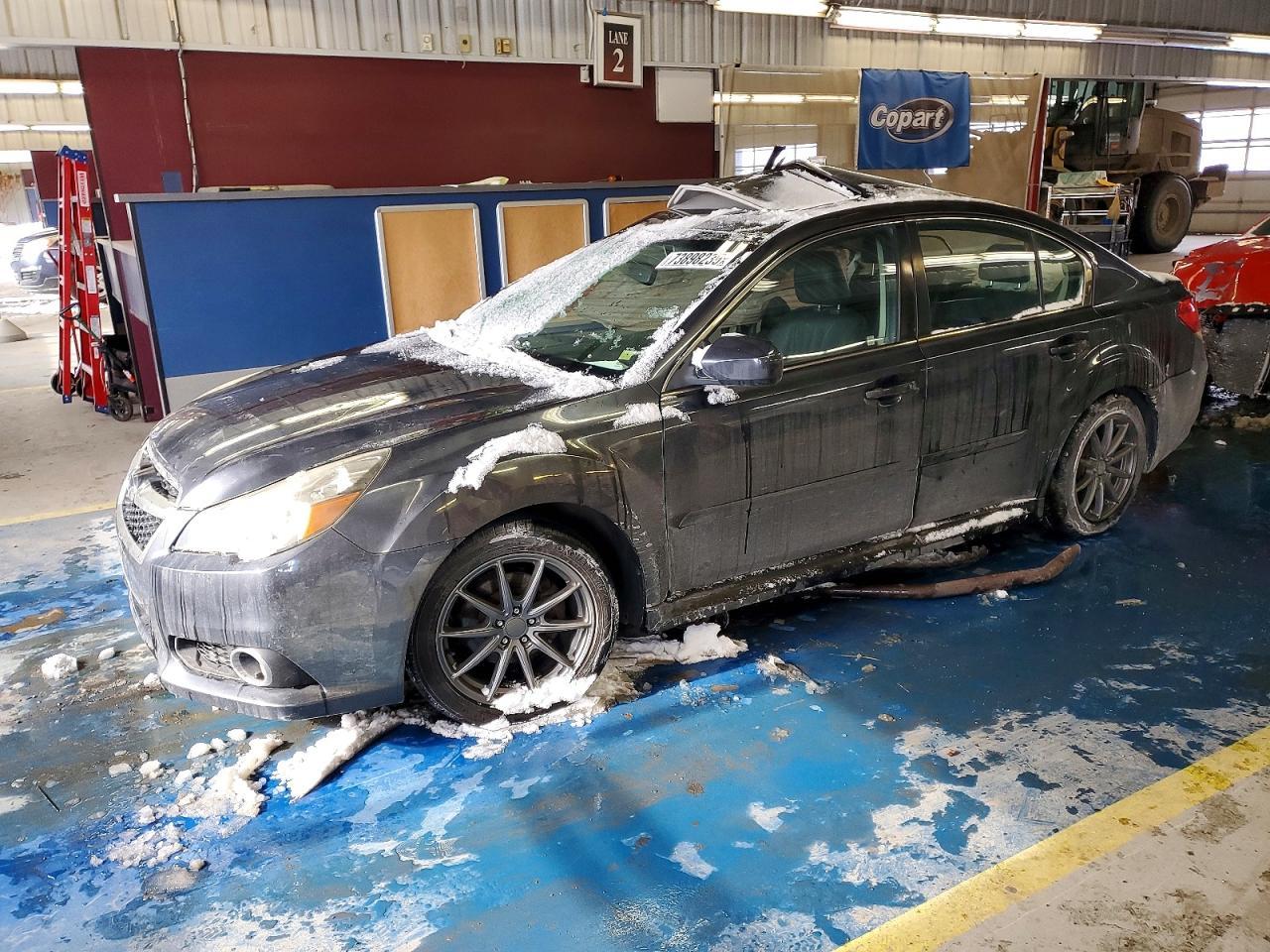 2013 SUBARU Legacy