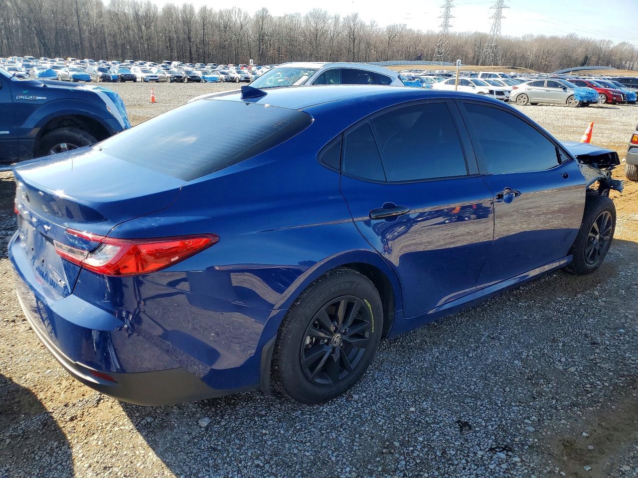 2025 TOYOTA CAMRY