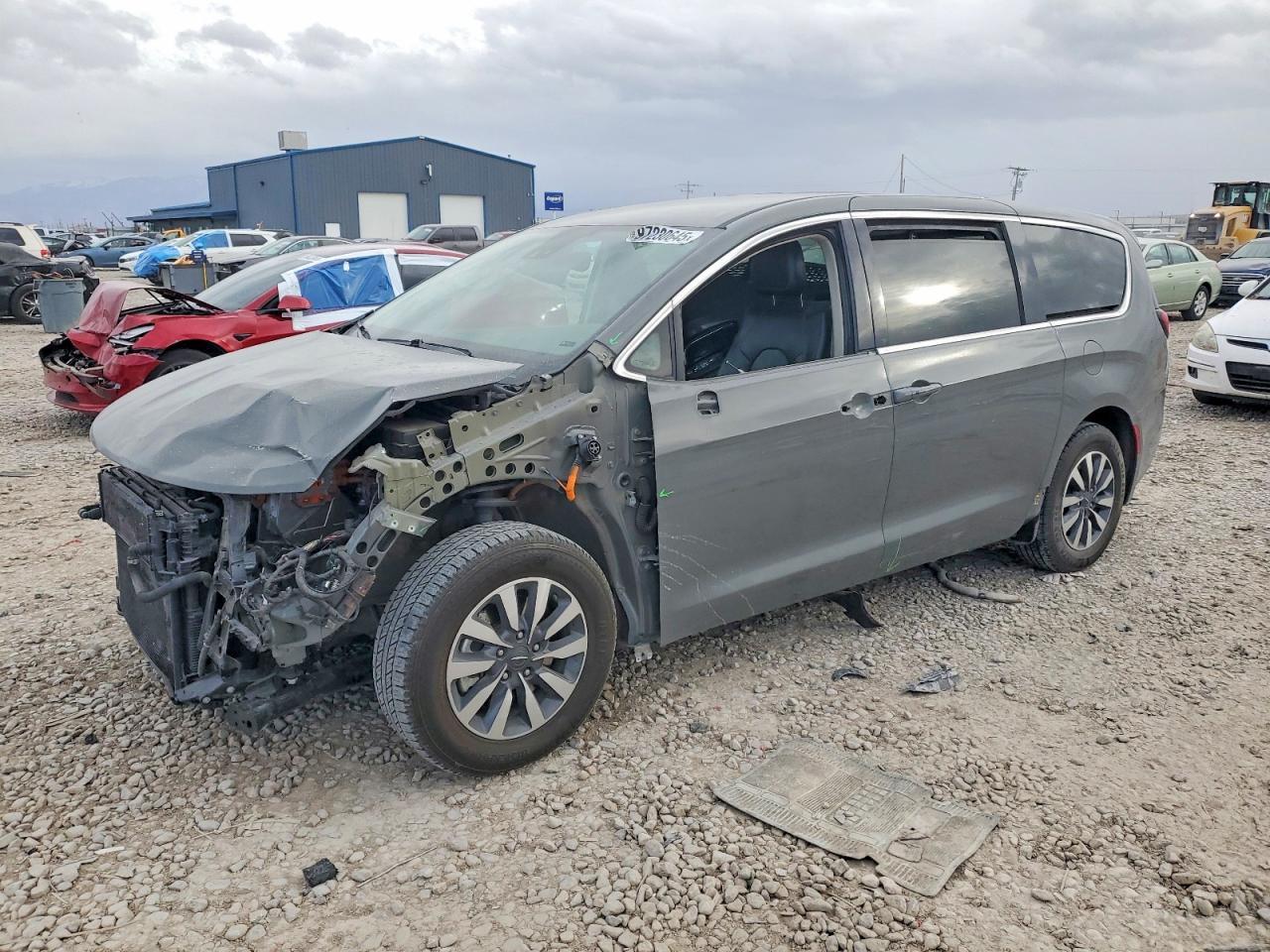 2022 CHRYSLER Pacifica