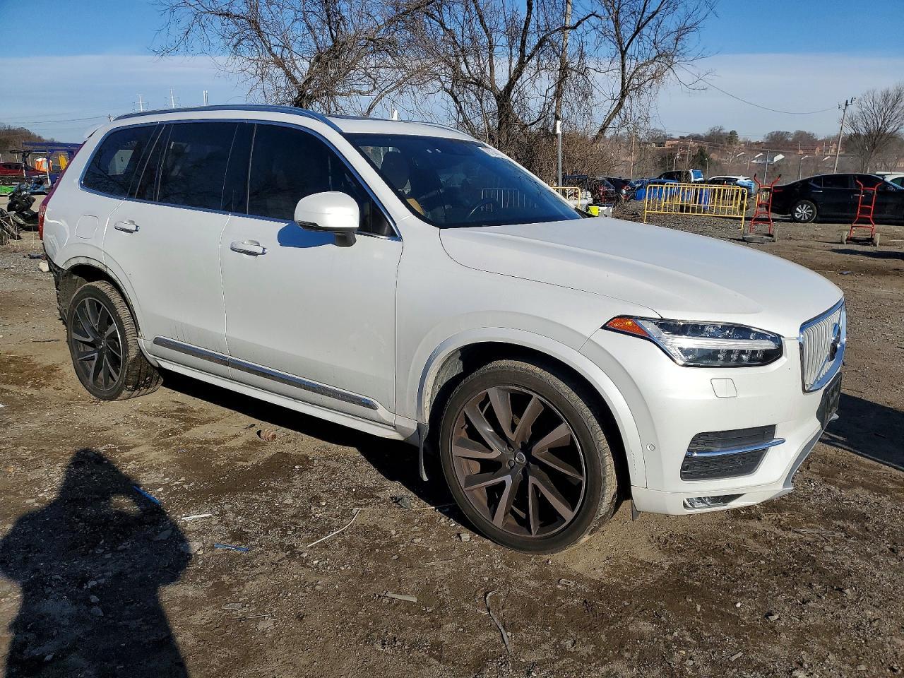 2018 VOLVO XC90