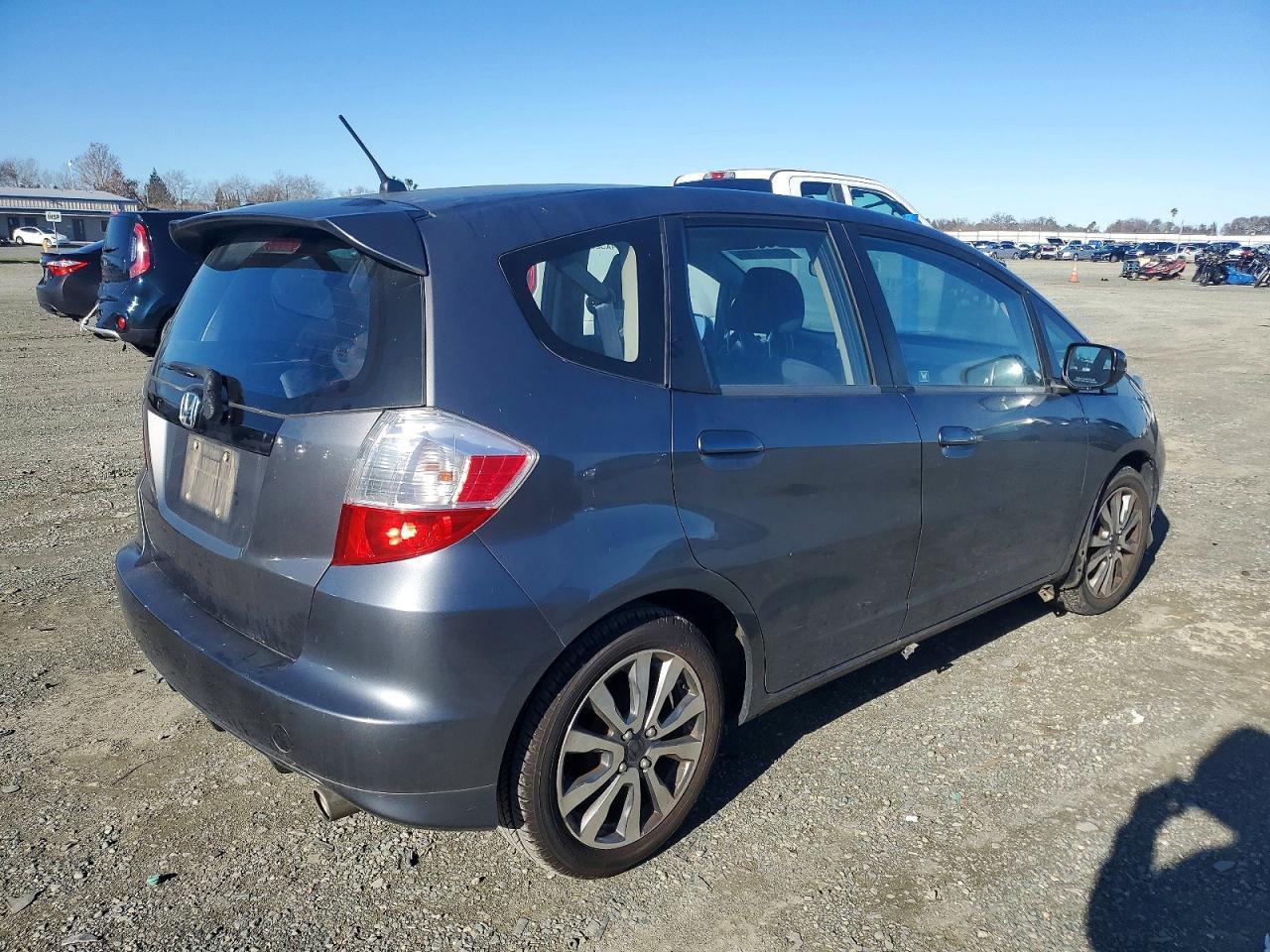 2012 HONDA FIT