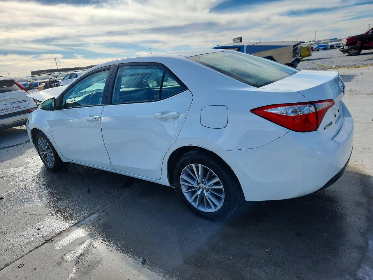 2015 TOYOTA COROLLA