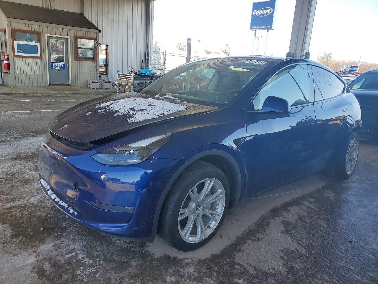 2024 TESLA MODEL Y