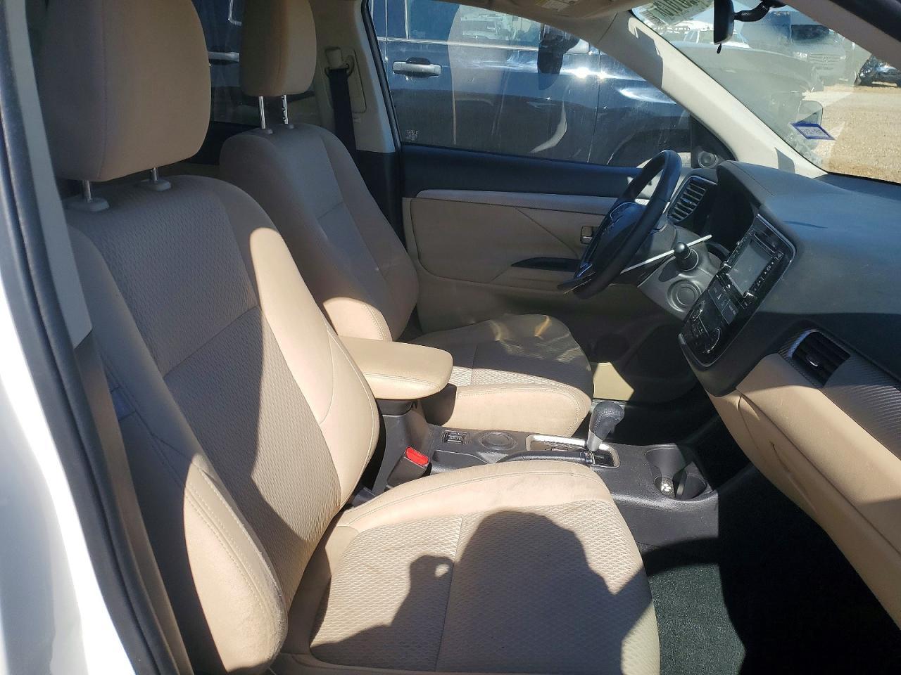 2016 MITSUBISHI outlander