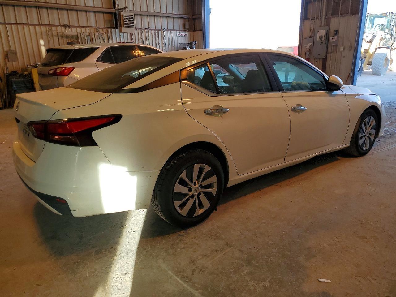 2022 NISSAN ALTIMA