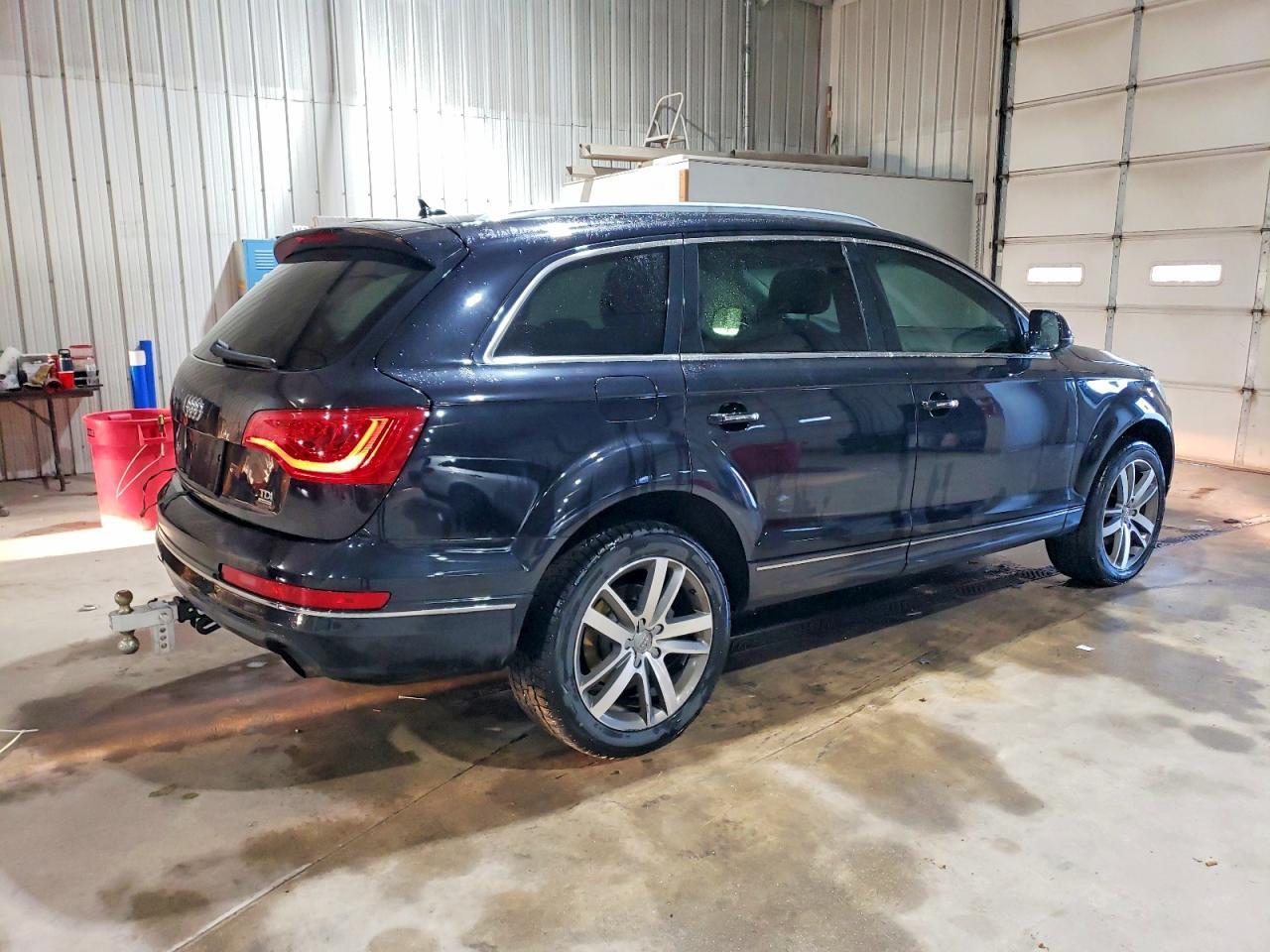 2012 AUDI Q7