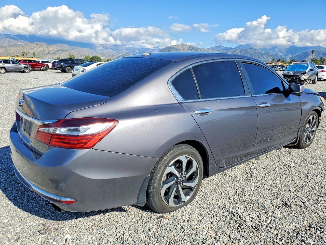 2017 HONDA ACCORD