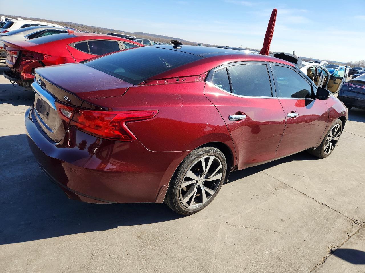 2017 NISSAN Maxima