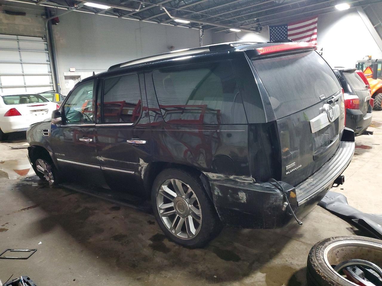 2012 CADILLAC ESCALADE