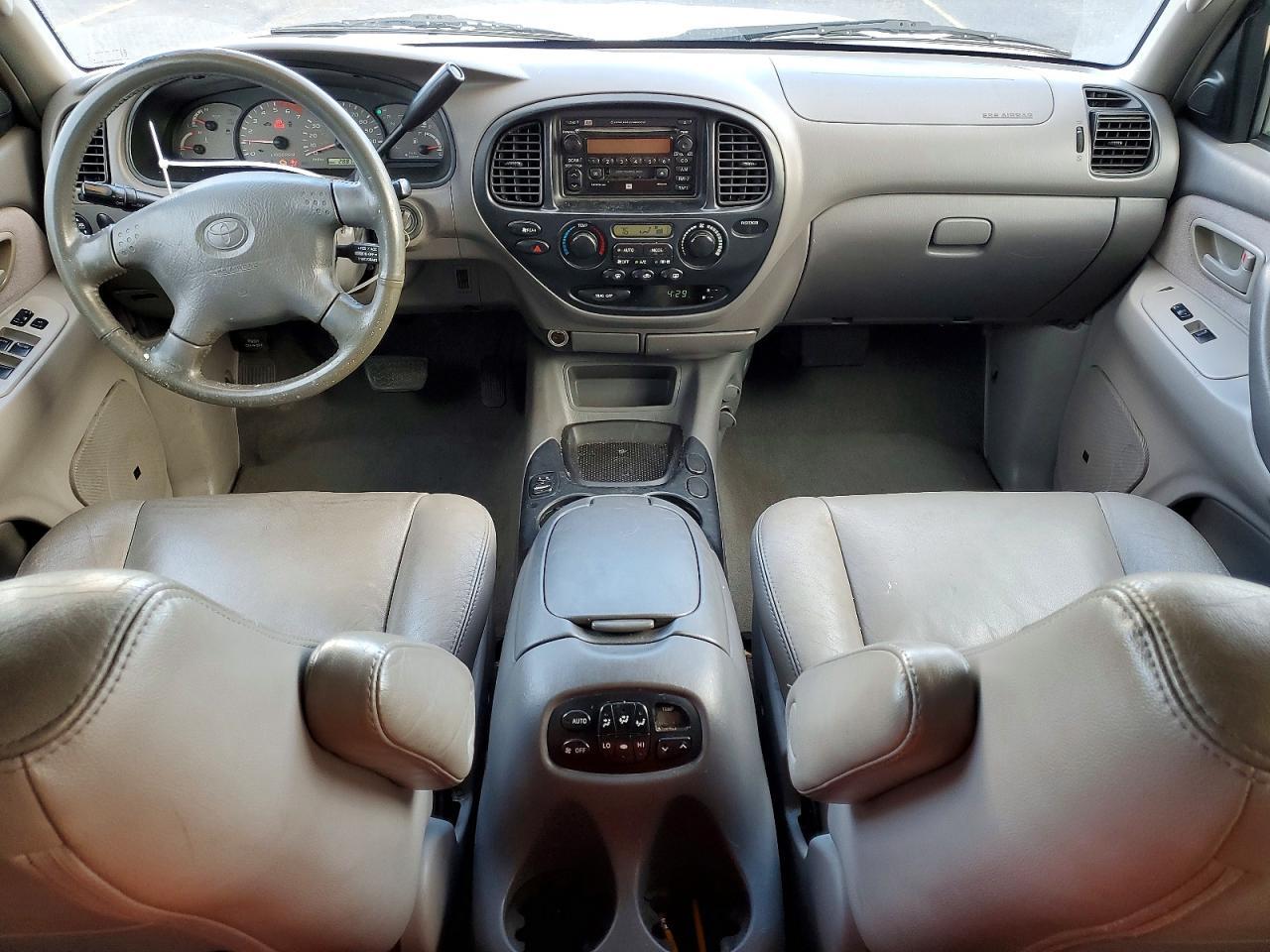 2002 TOYOTA Sequoia