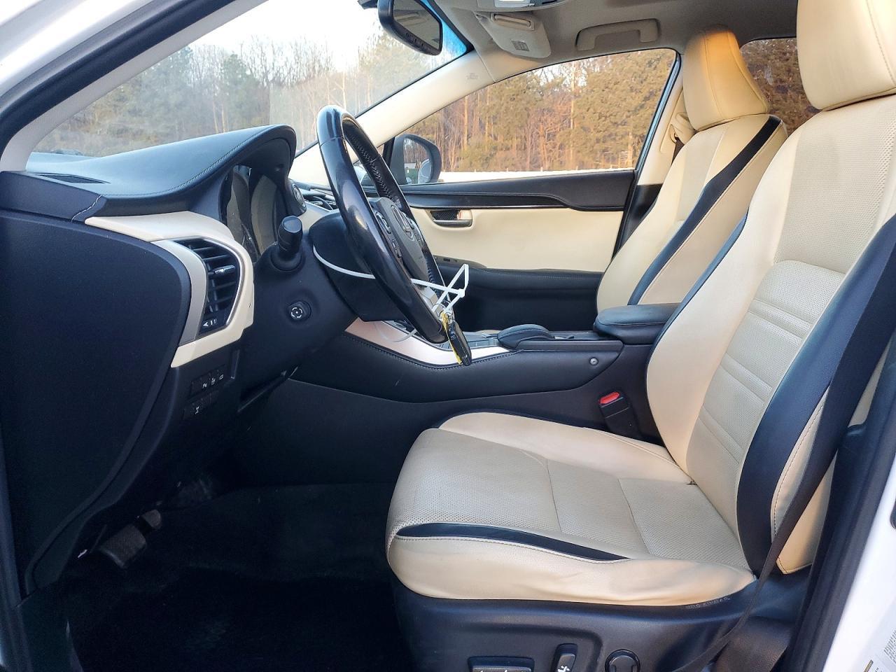 2016 LEXUS NX 200T