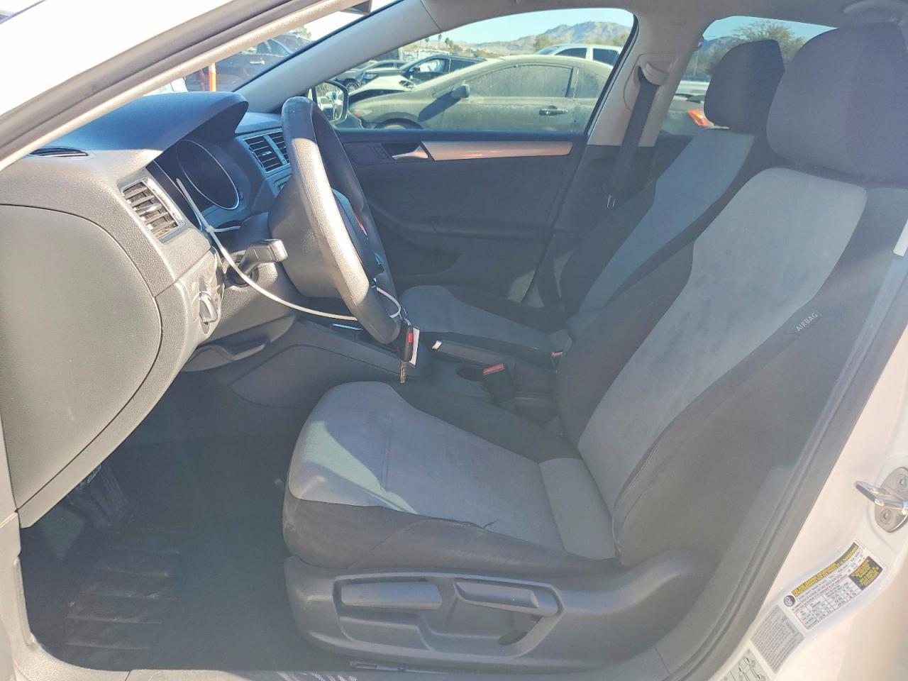 2017 VOLKSWAGEN JETTA