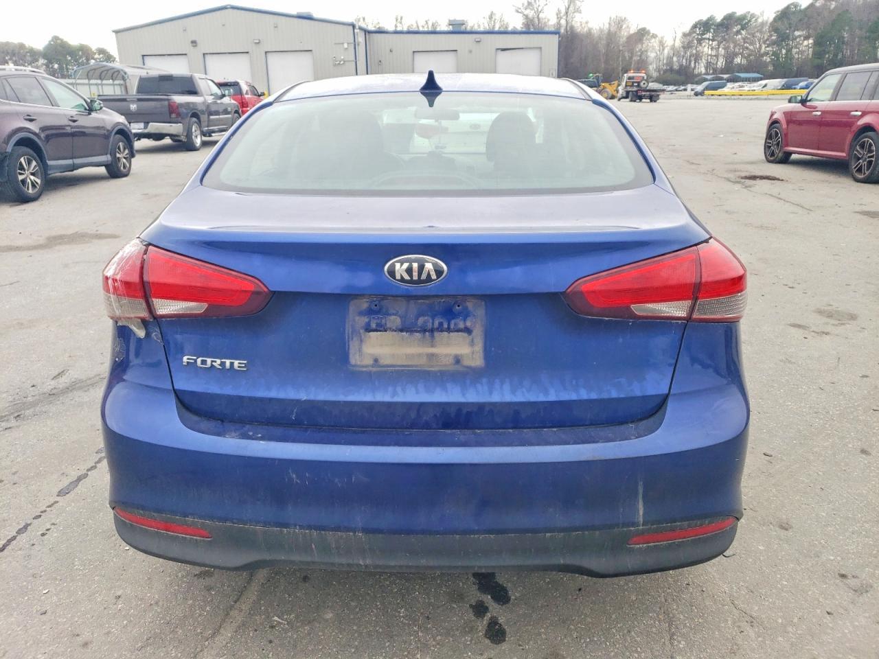 2017 KIA FORTE