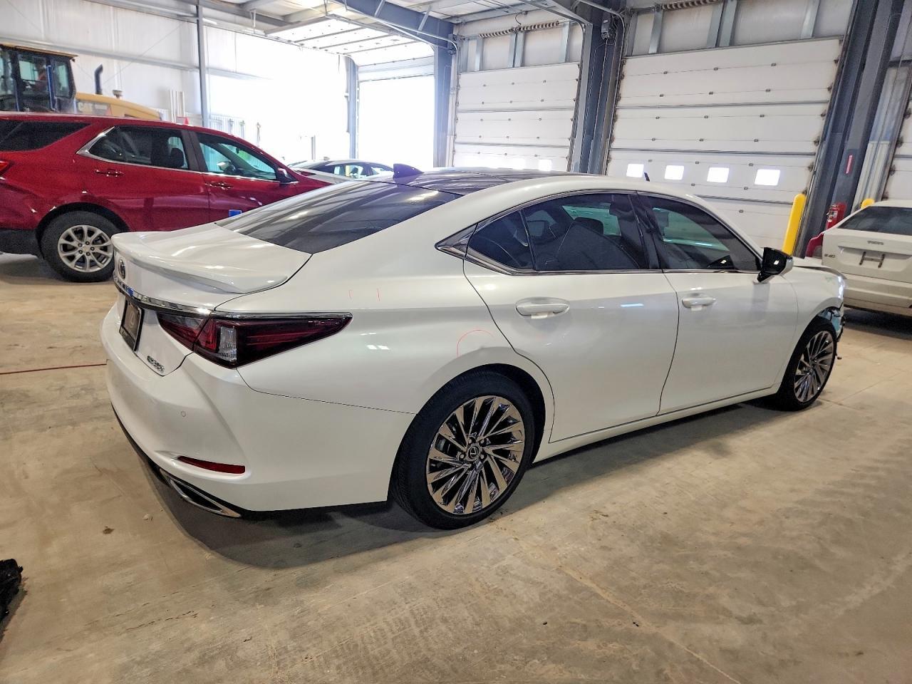 2025 LEXUS ES 350