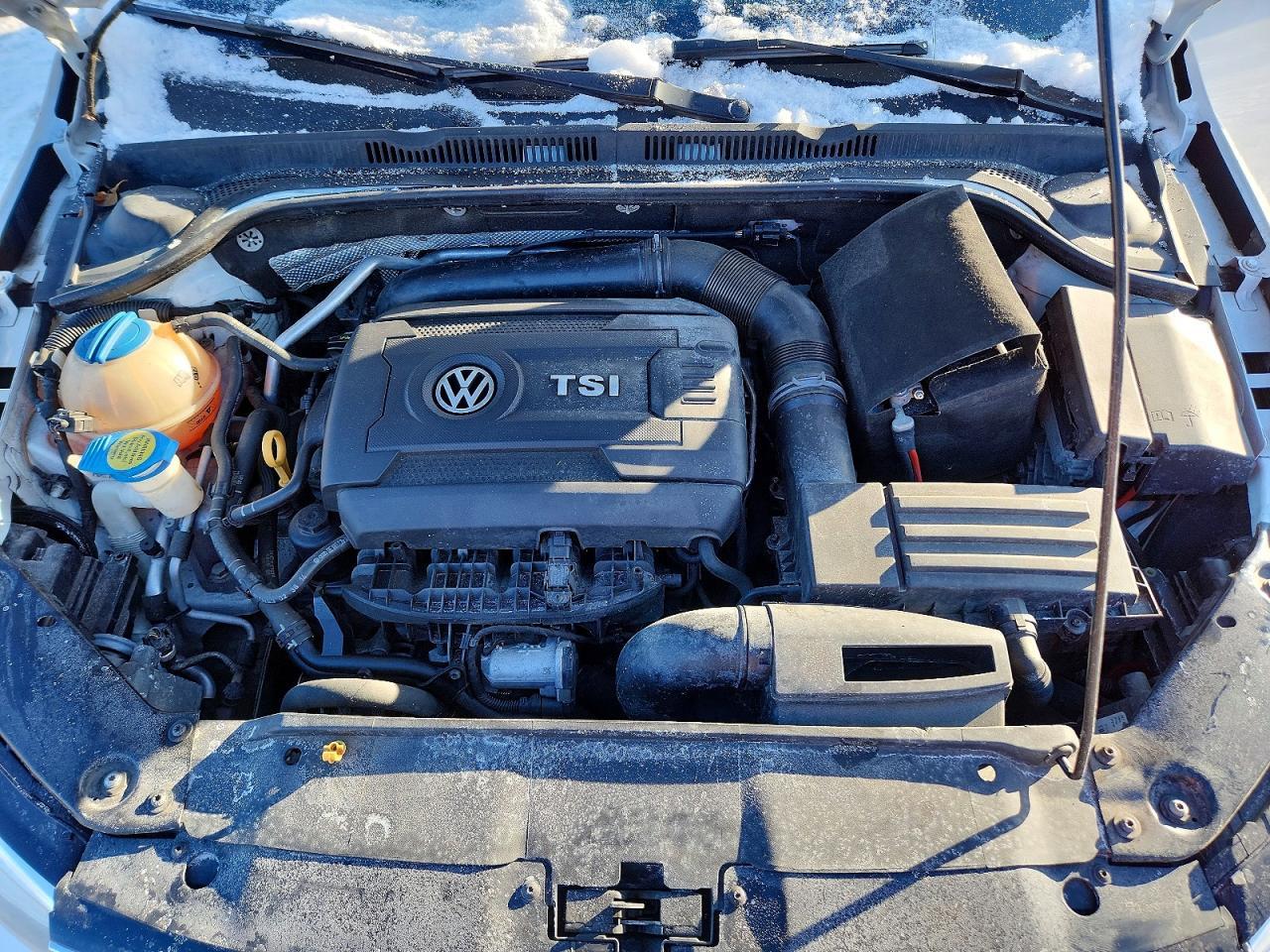2015 VOLKSWAGEN JETTA