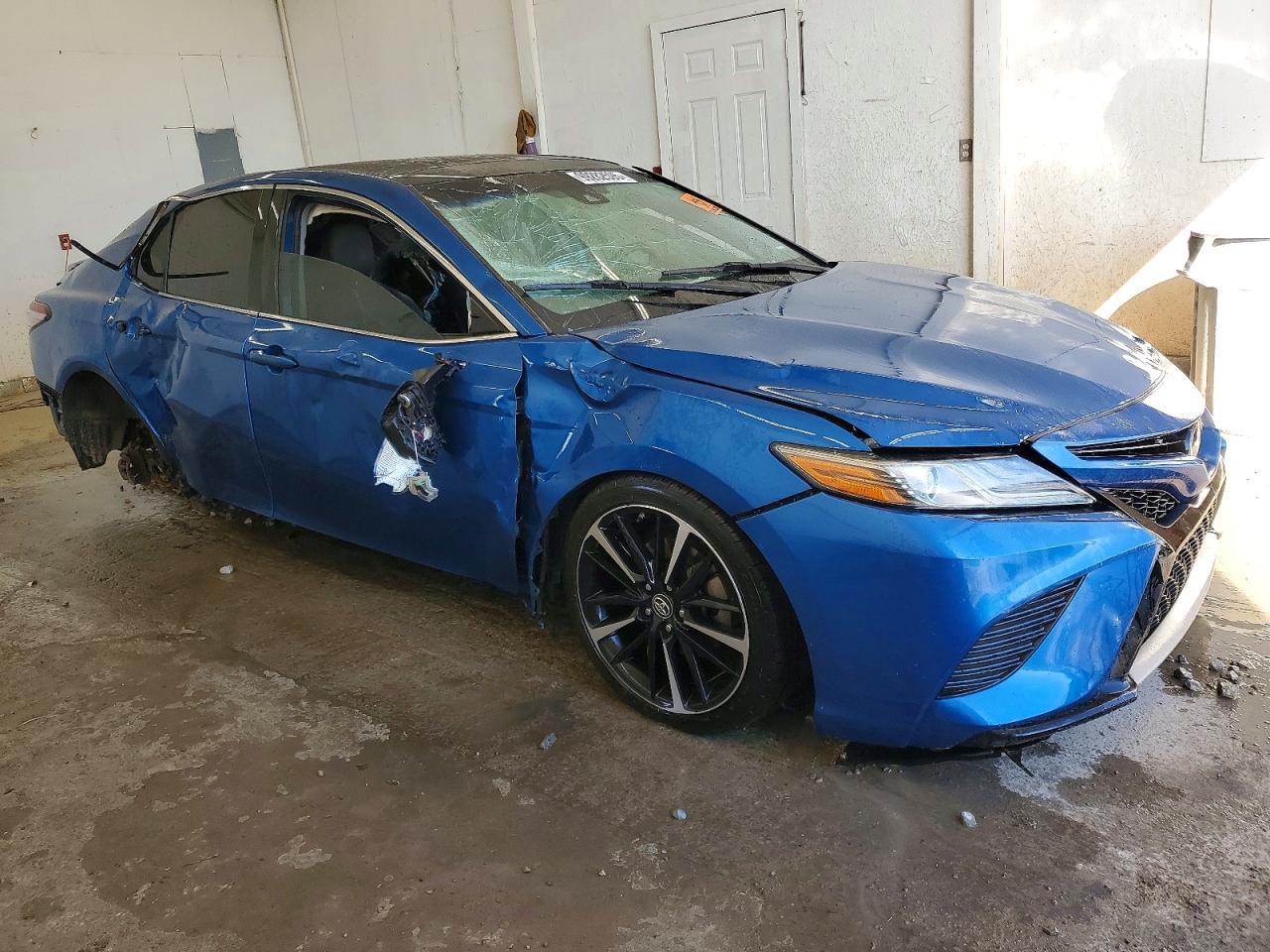 2019 TOYOTA CAMRY