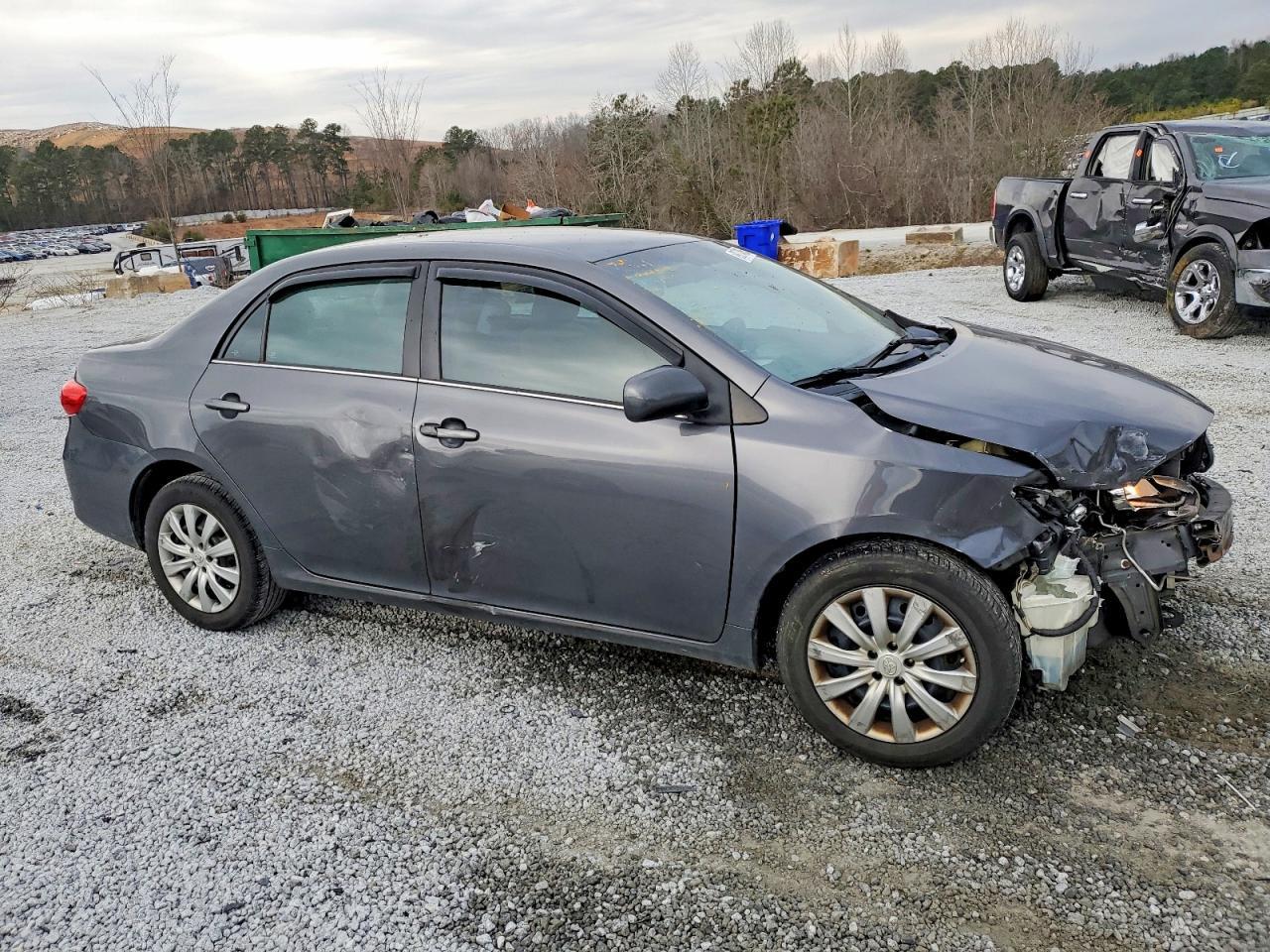 2013 TOYOTA COROLLA