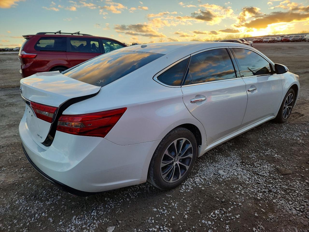 2018 TOYOTA Avalon