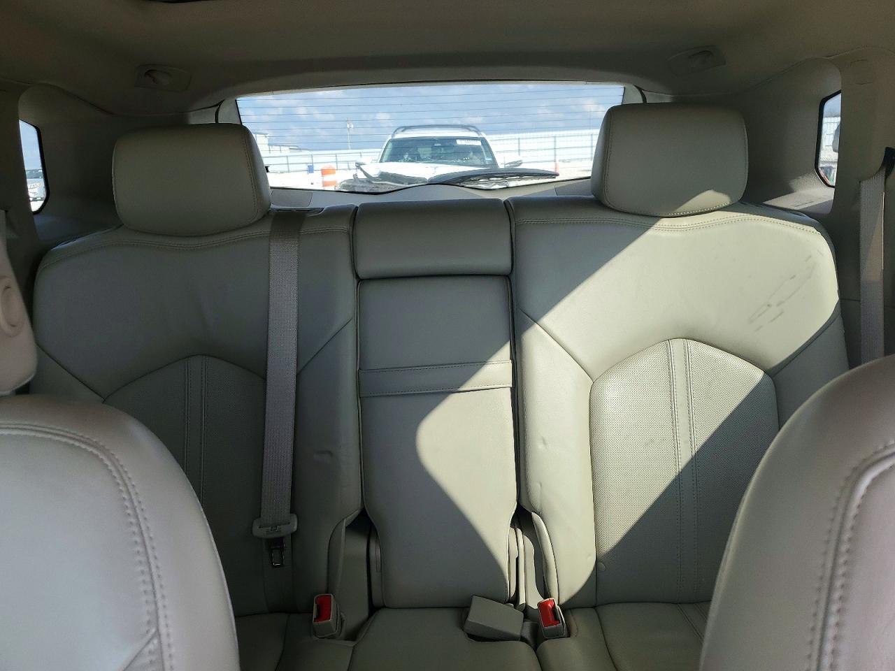 2011 CADILLAC SRX