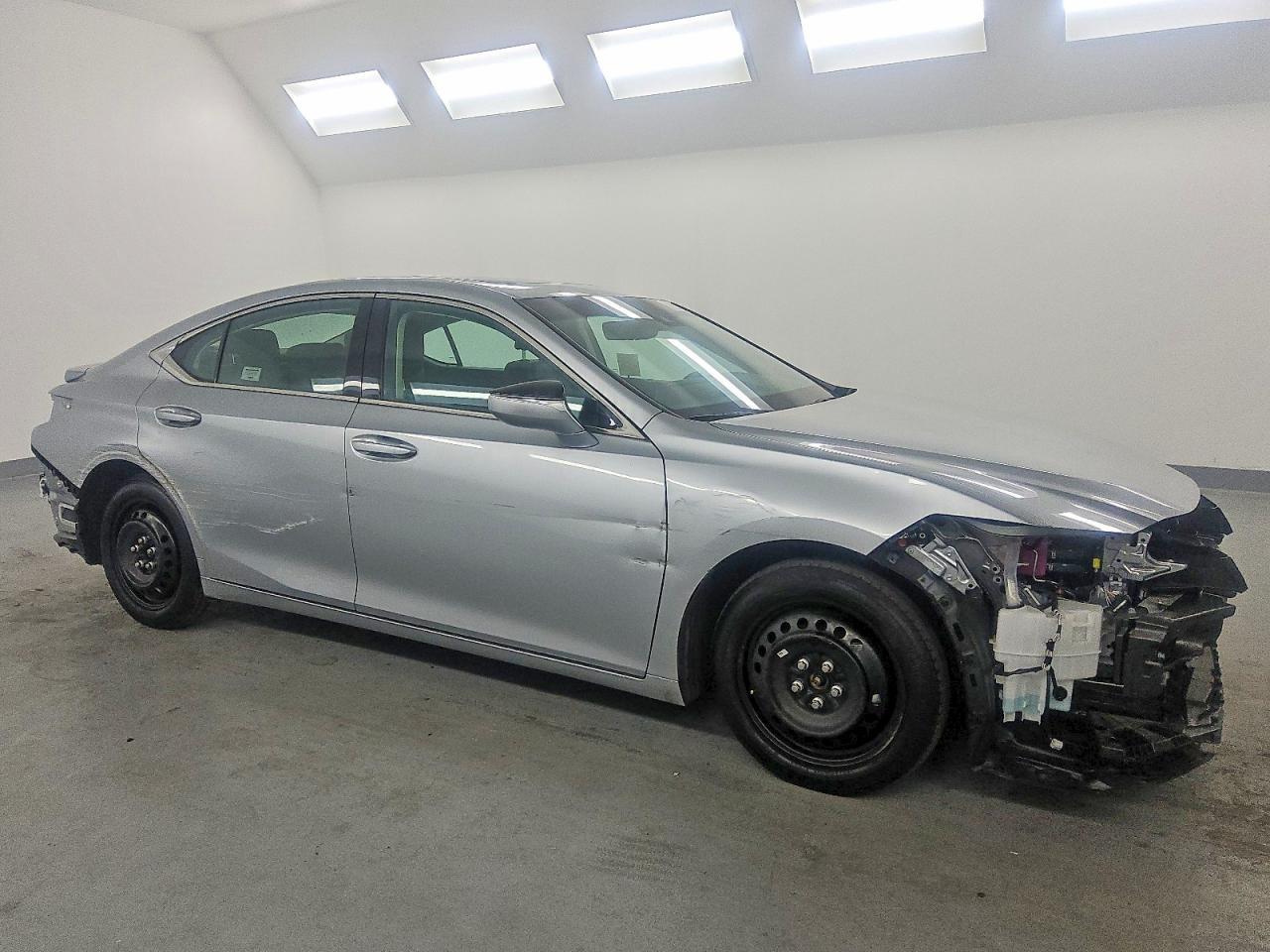 2025 LEXUS ES 300H
