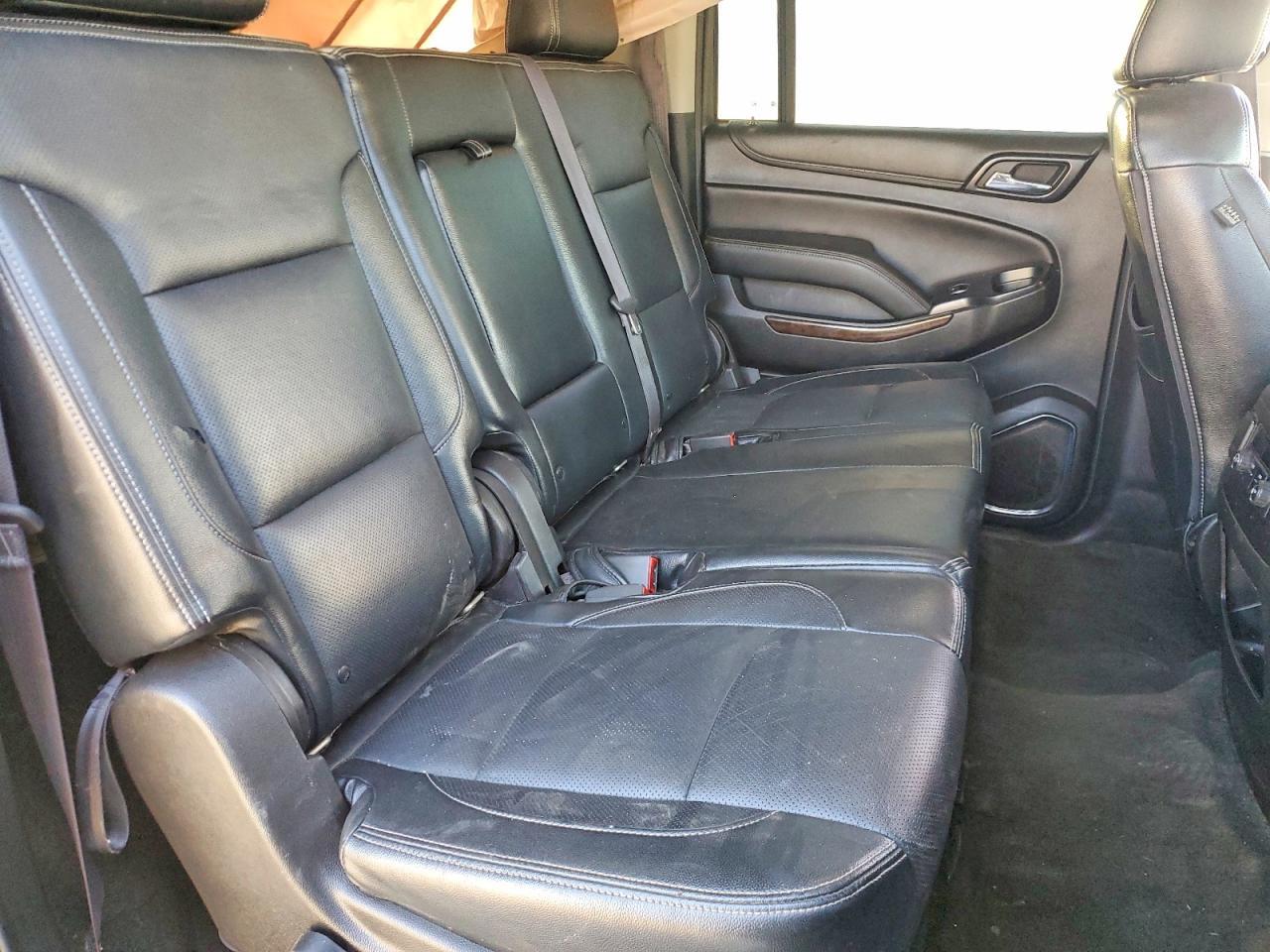 2017 CHEVROLET Suburban
