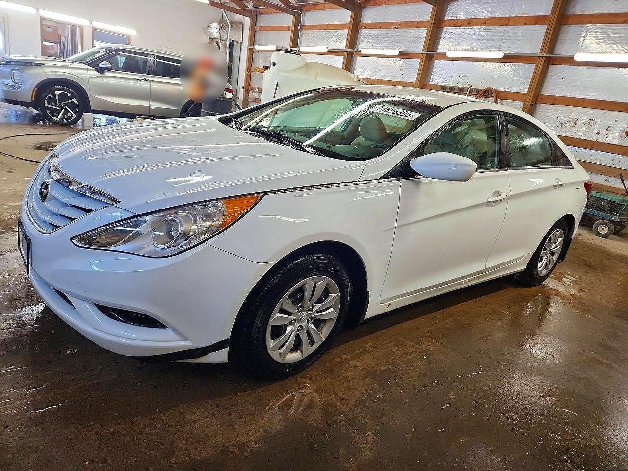 2013 HYUNDAI SONATA