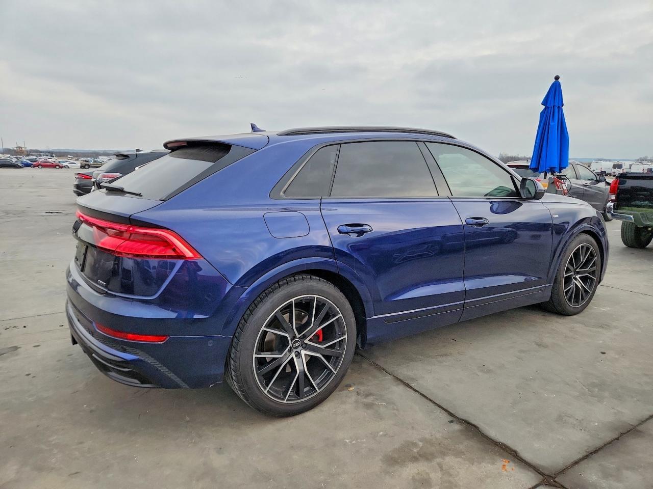 2021 AUDI Q8