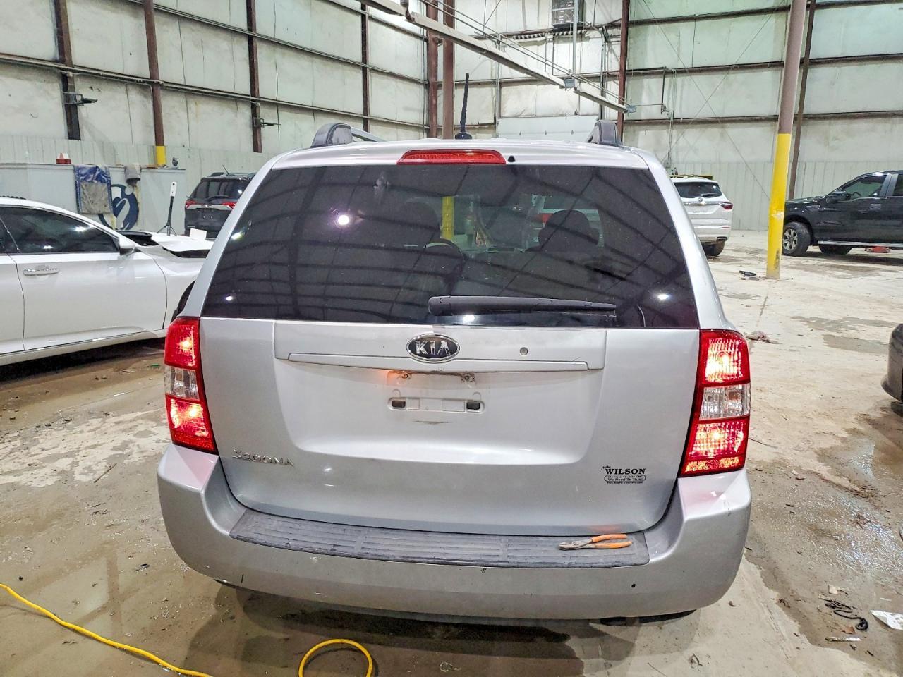 2009 KIA SEDONA