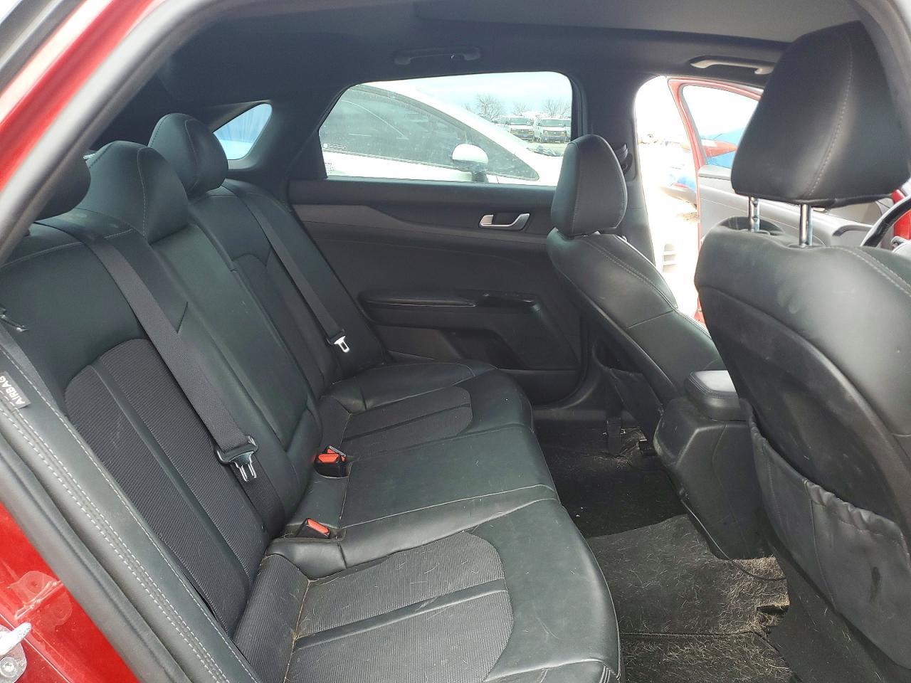 2022 KIA K5