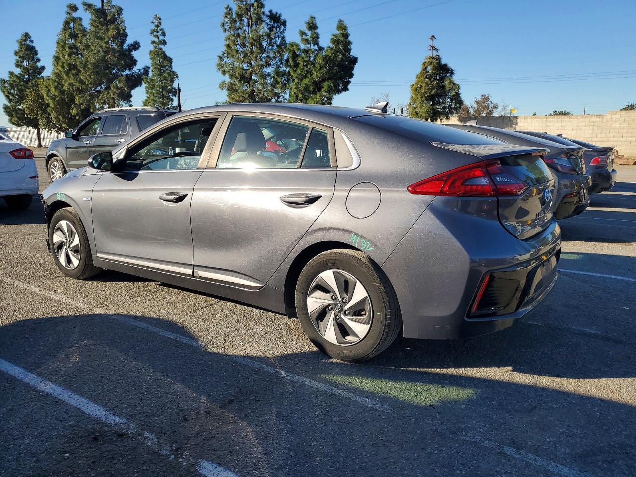 2017 HYUNDAI Ioniq