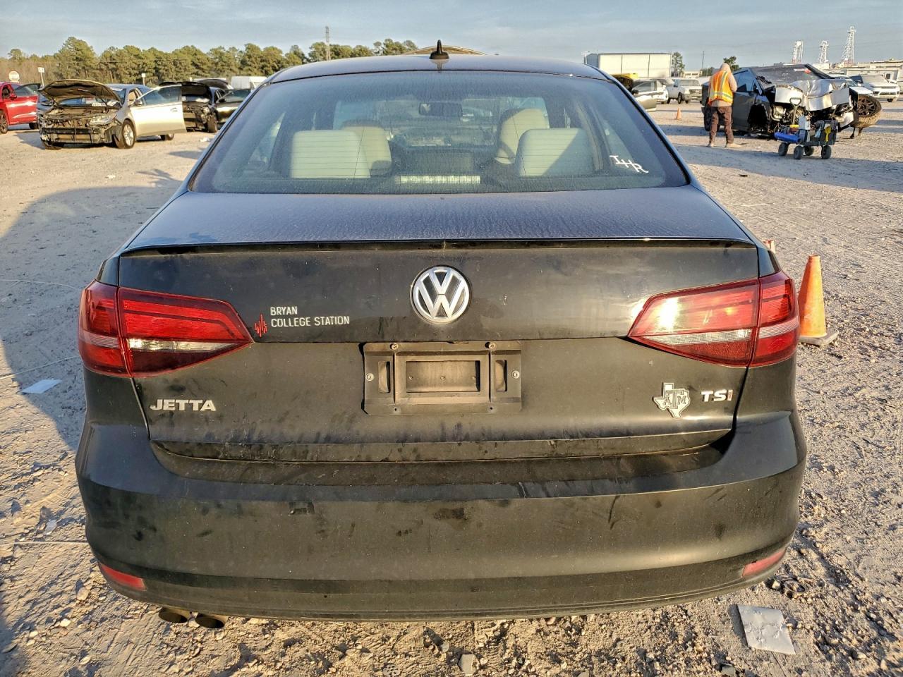 2016 VOLKSWAGEN JETTA
