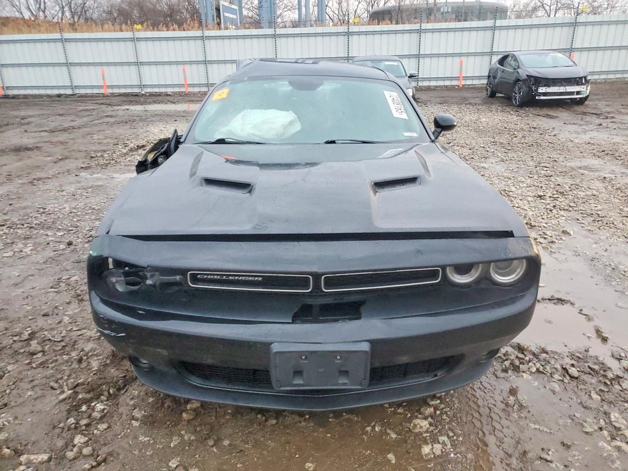 2017 DODGE Challenger