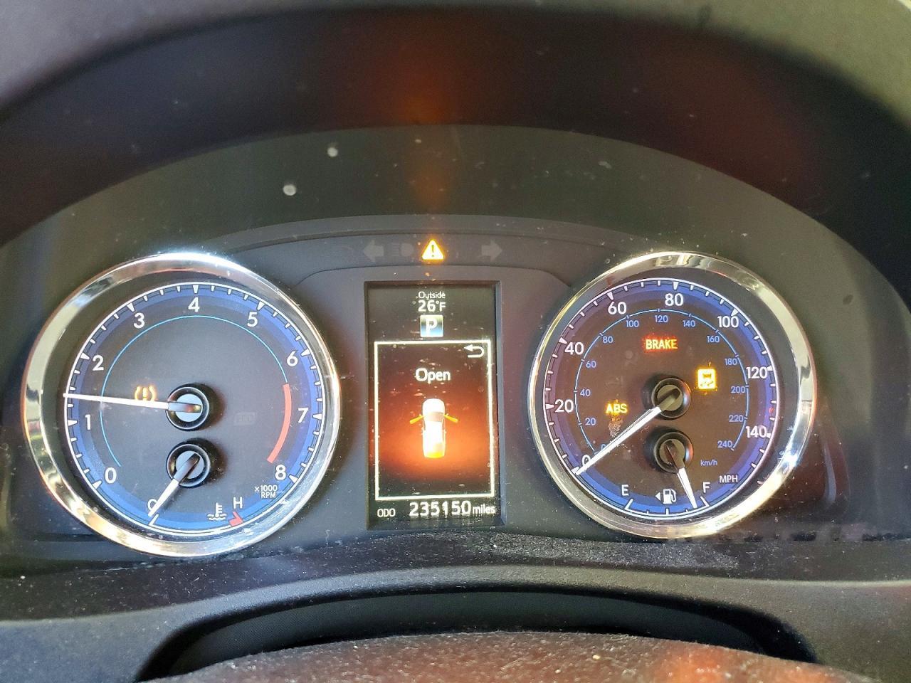 2017 TOYOTA COROLLA