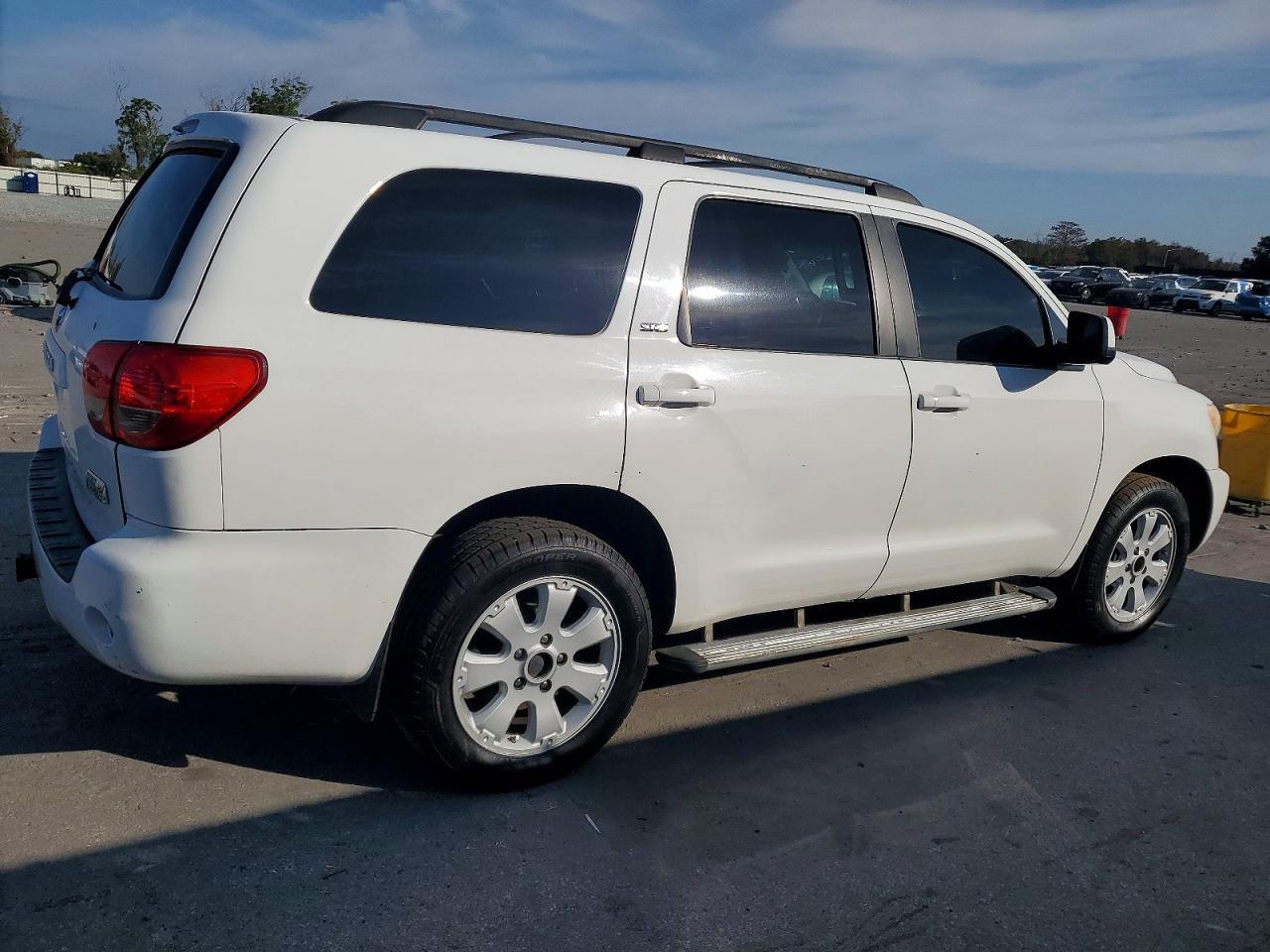 2008 TOYOTA Sequoia