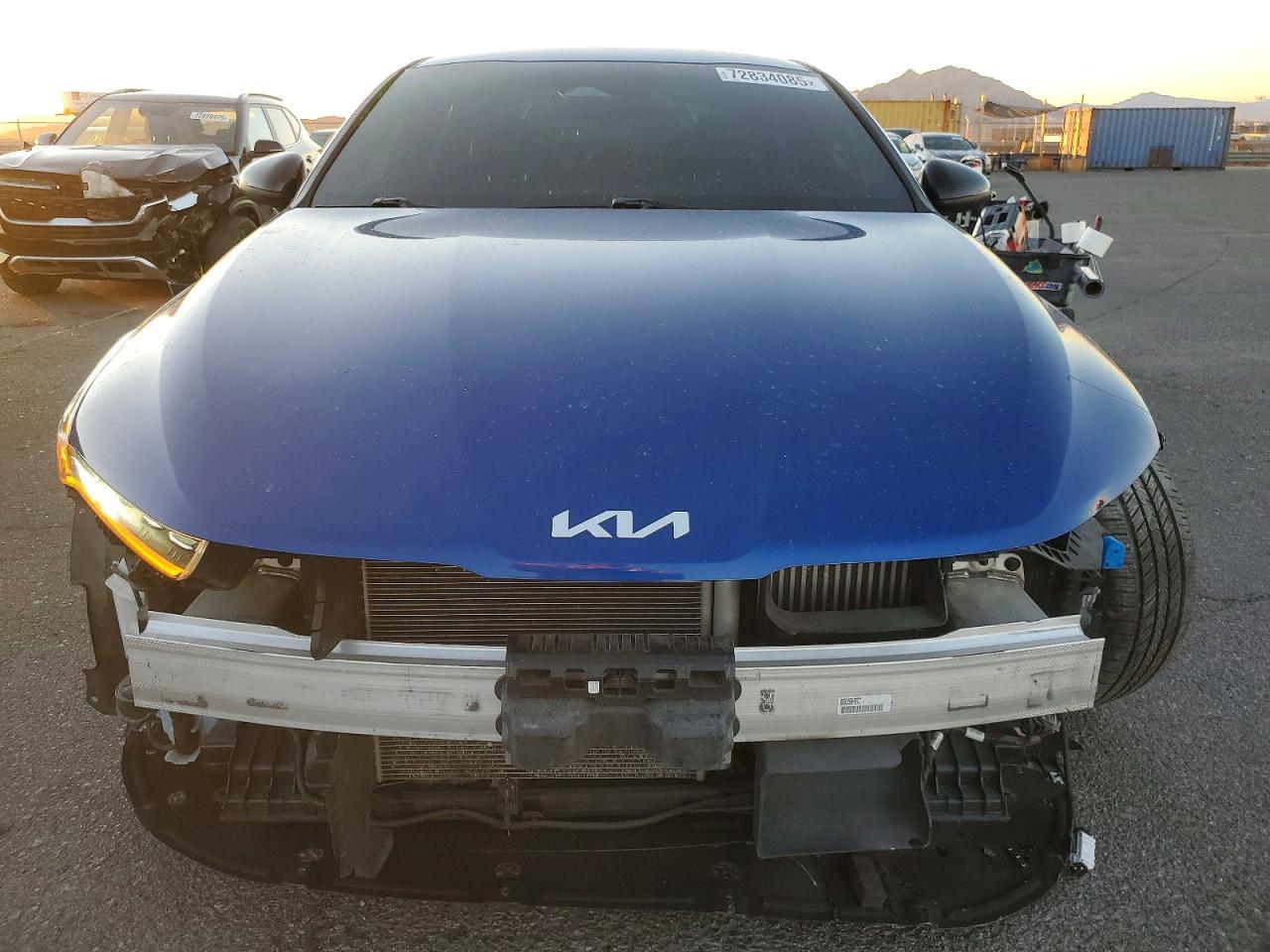 2022 KIA K5