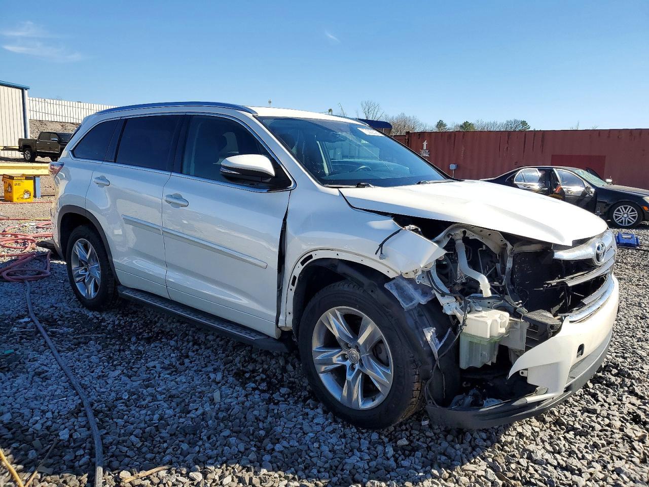 2015 TOYOTA HIGHLANDER