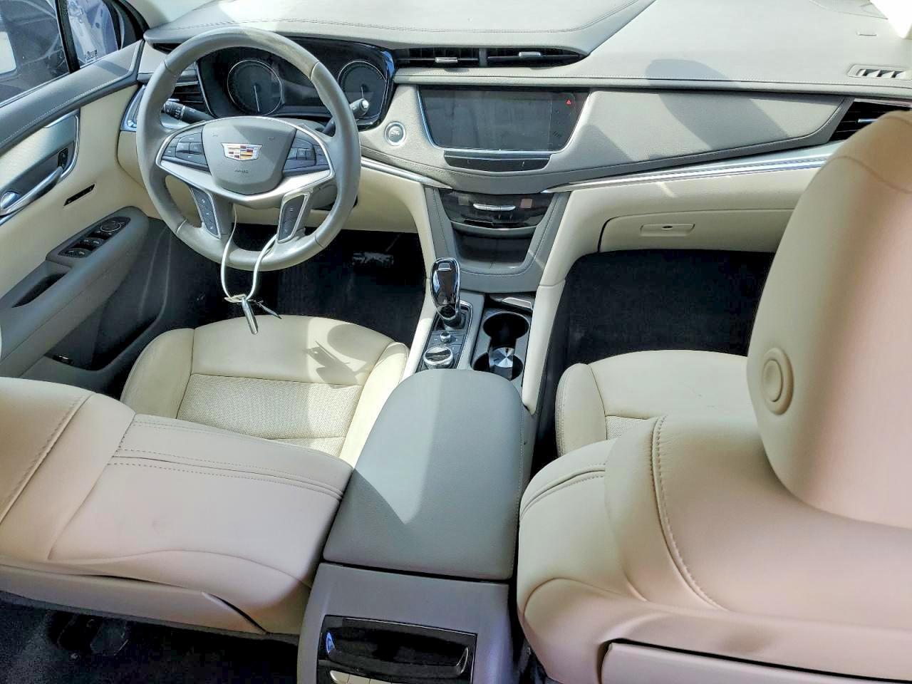 2021 CADILLAC XT5
