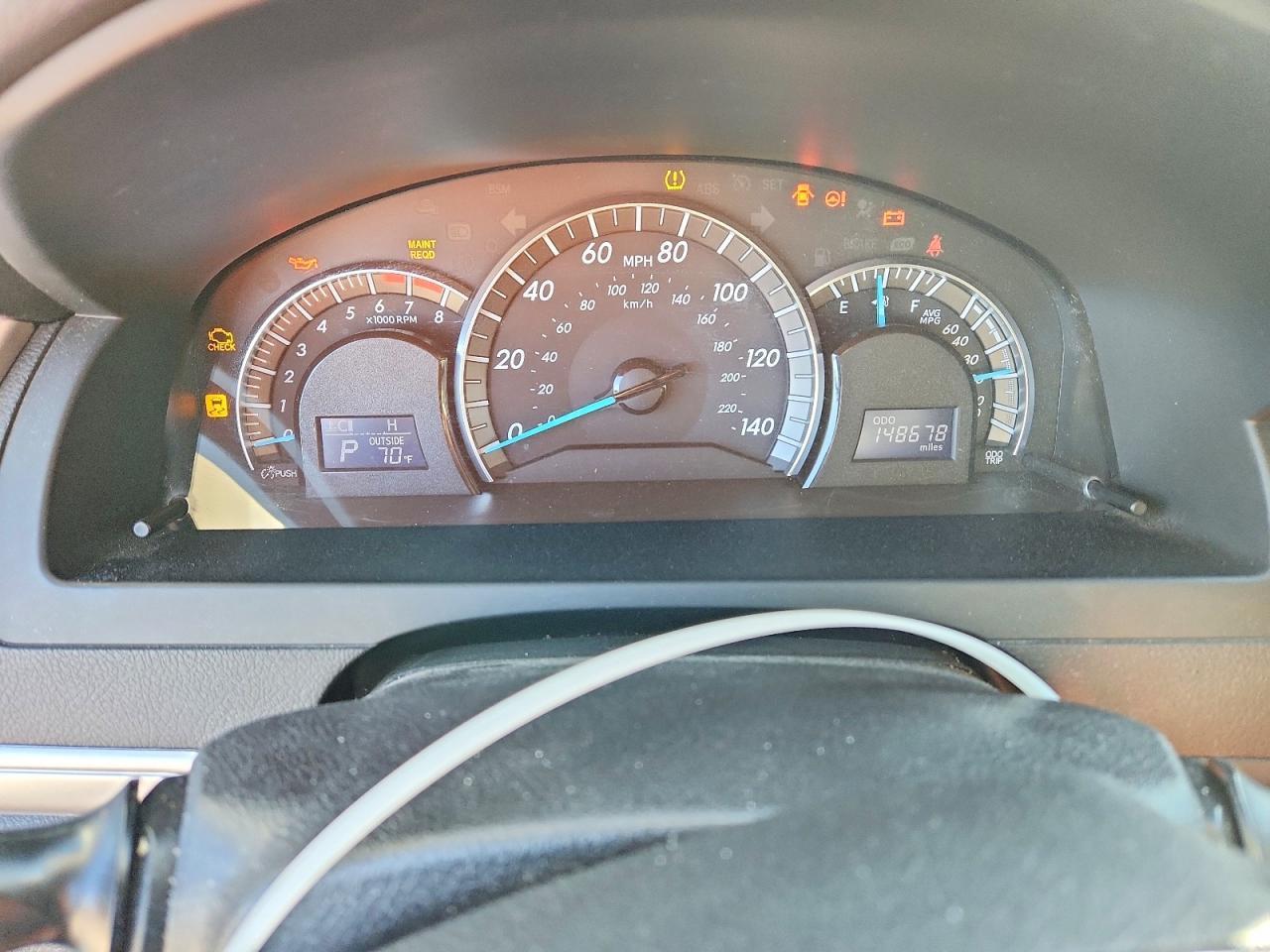 2014 TOYOTA CAMRY