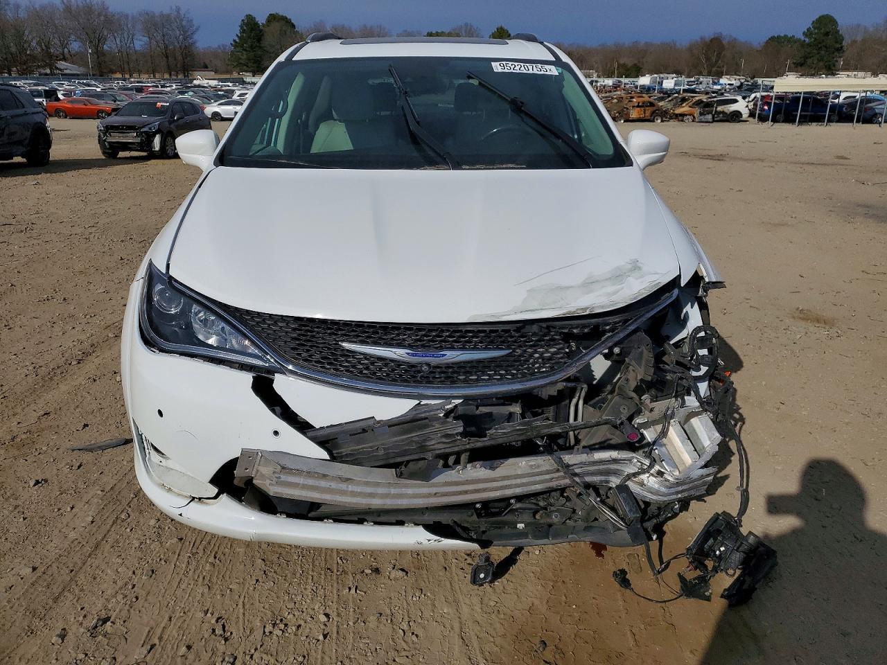 2020 CHRYSLER Pacifica