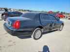 2005 LINCOLN Town Car
