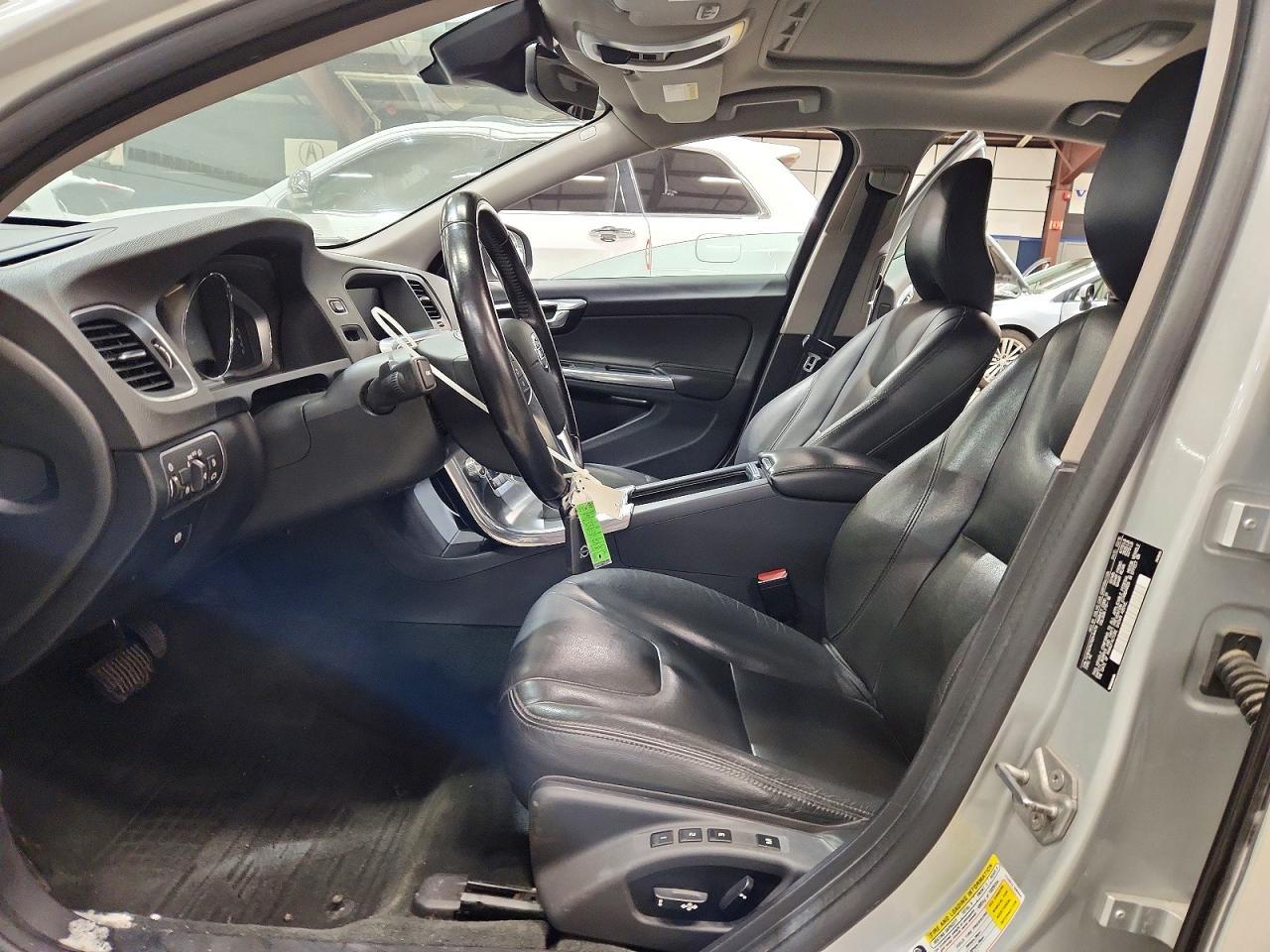 2016 VOLVO S60