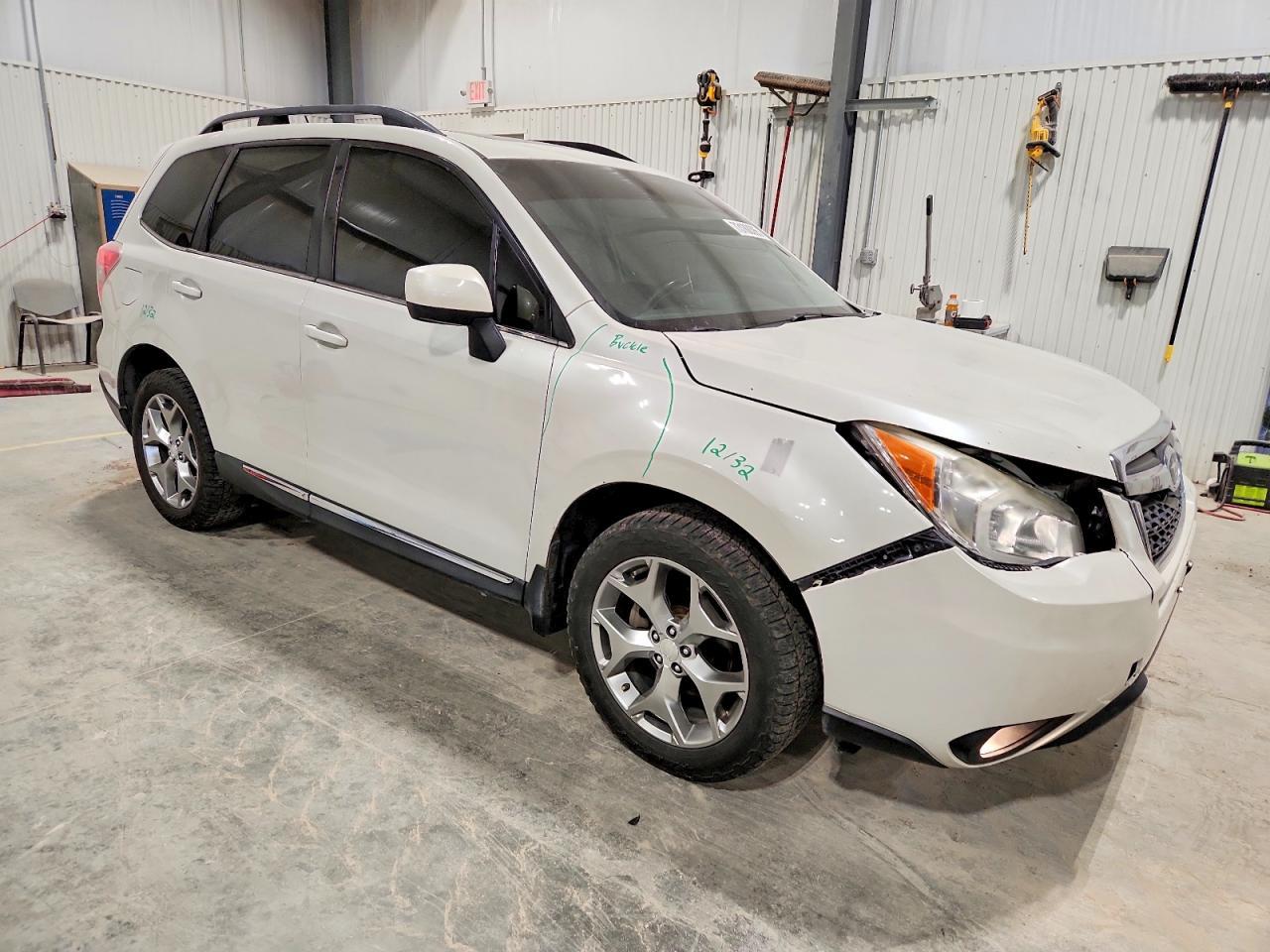2015 SUBARU FORESTER