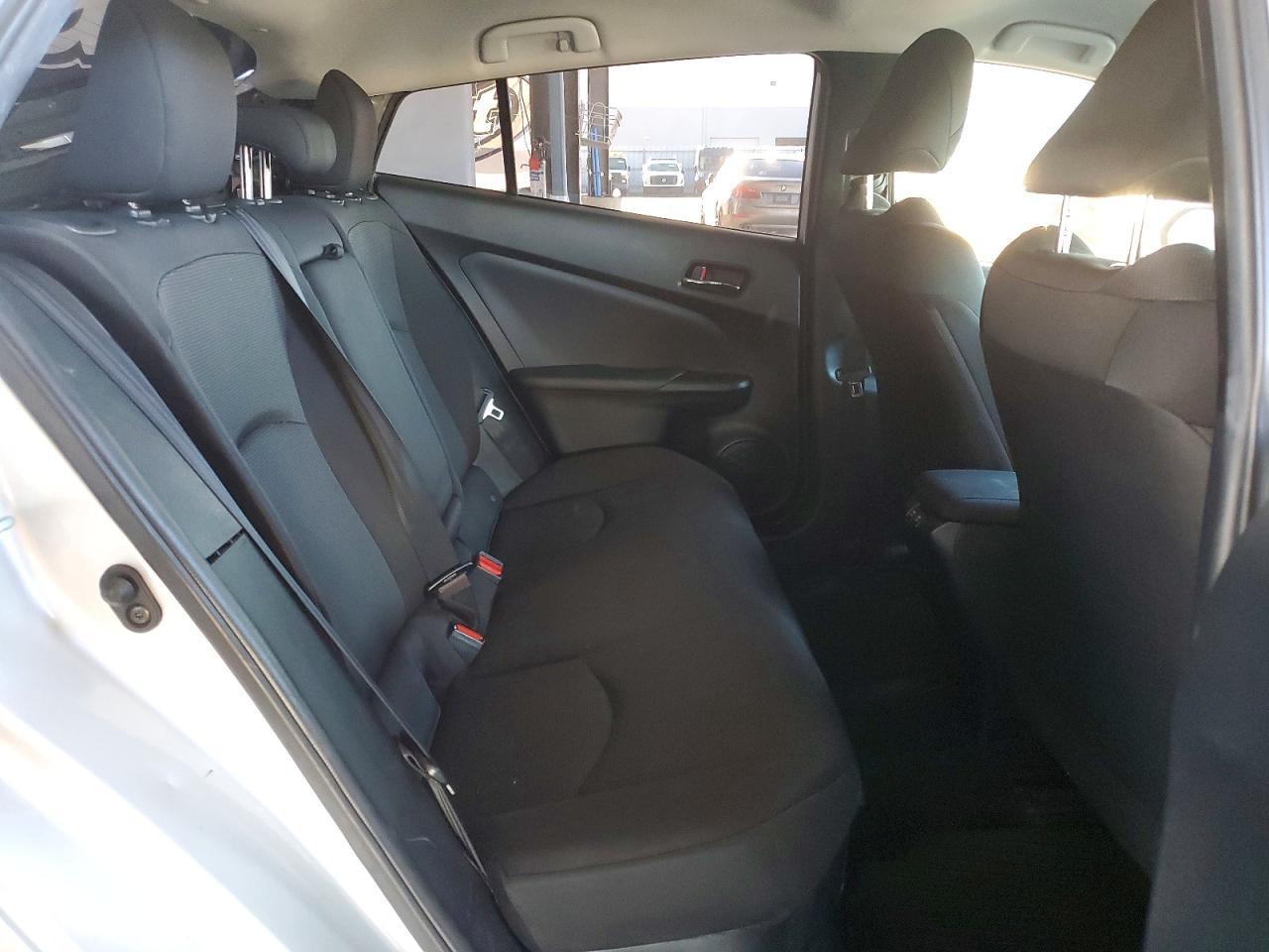 2022 TOYOTA PRIUS
