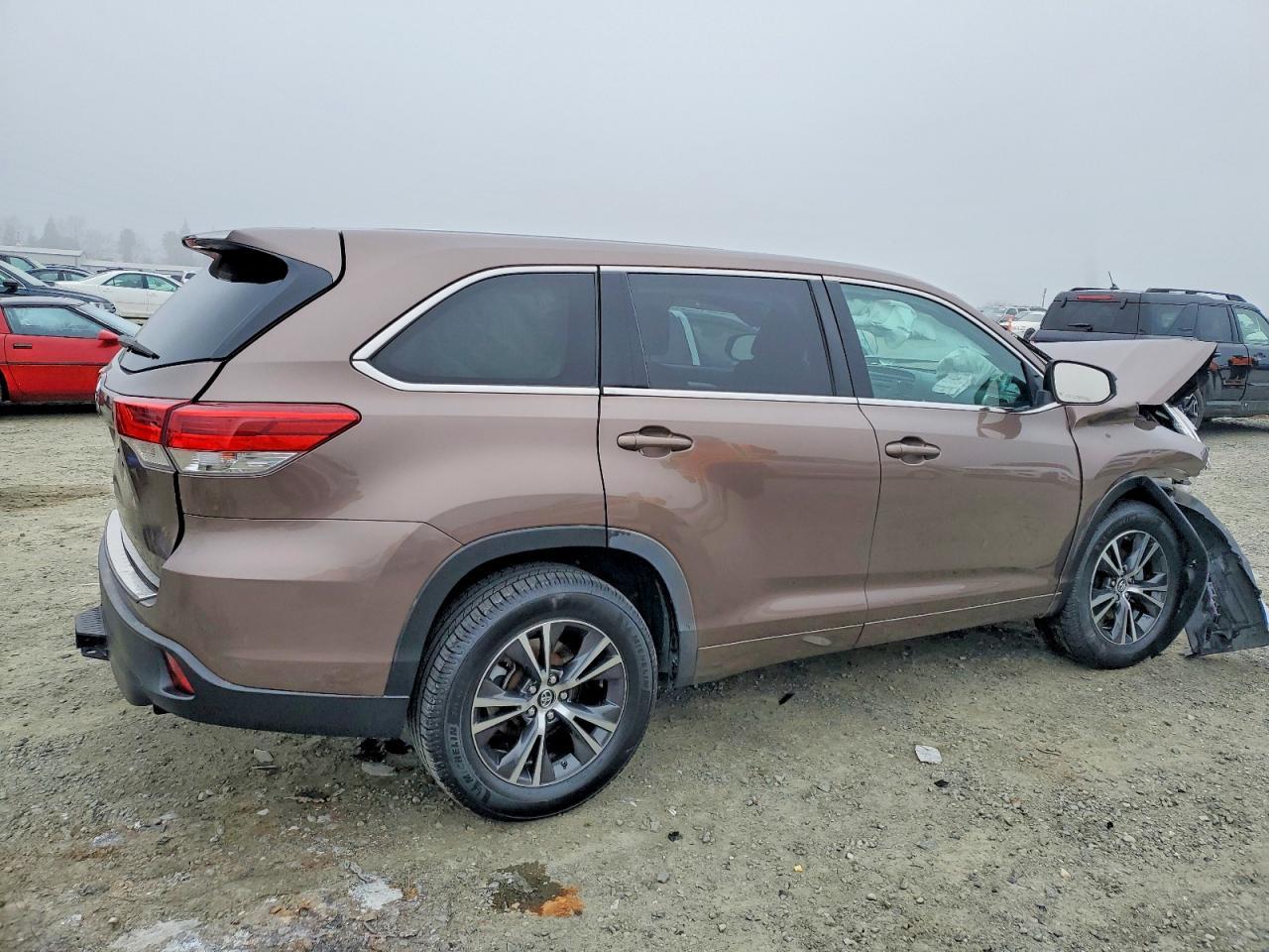 2018 TOYOTA HIGHLANDER