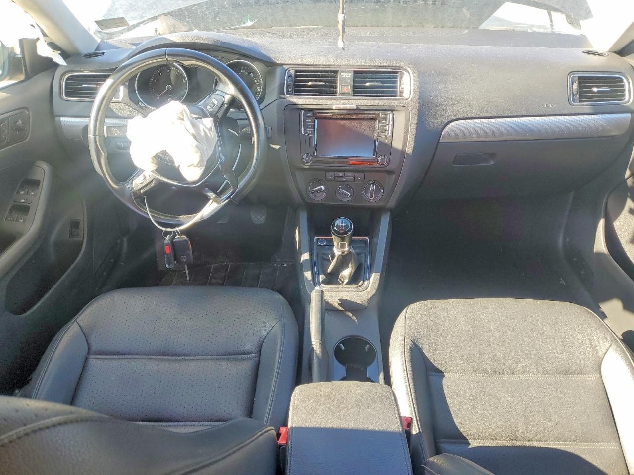 2017 VOLKSWAGEN JETTA