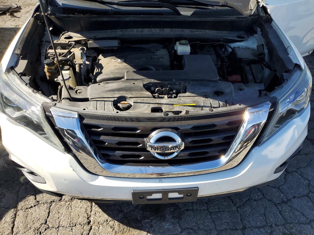 2017 NISSAN PATHFINDER