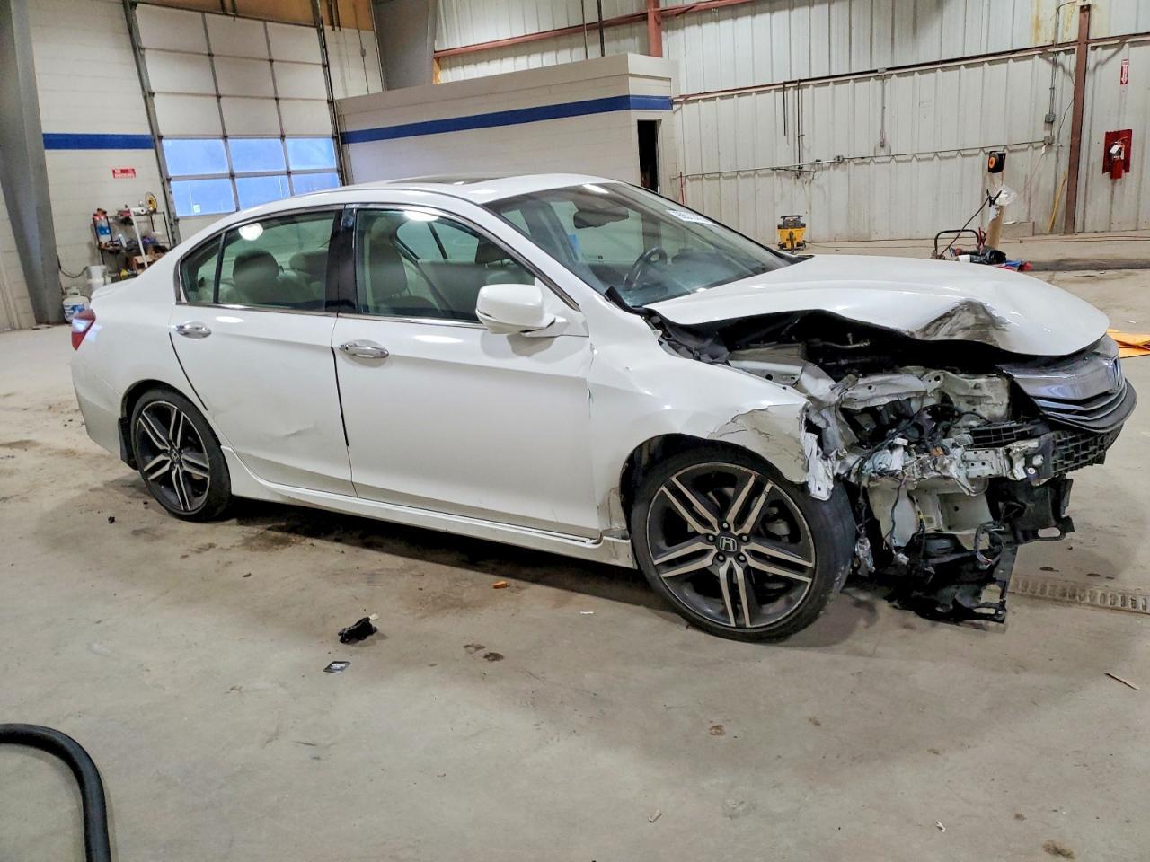 2017 HONDA ACCORD