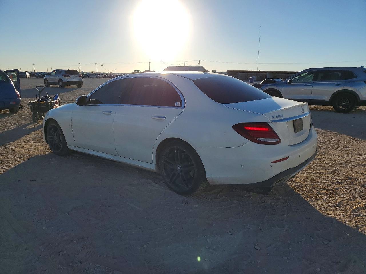 2017 MERCEDES-BENZ E-Class