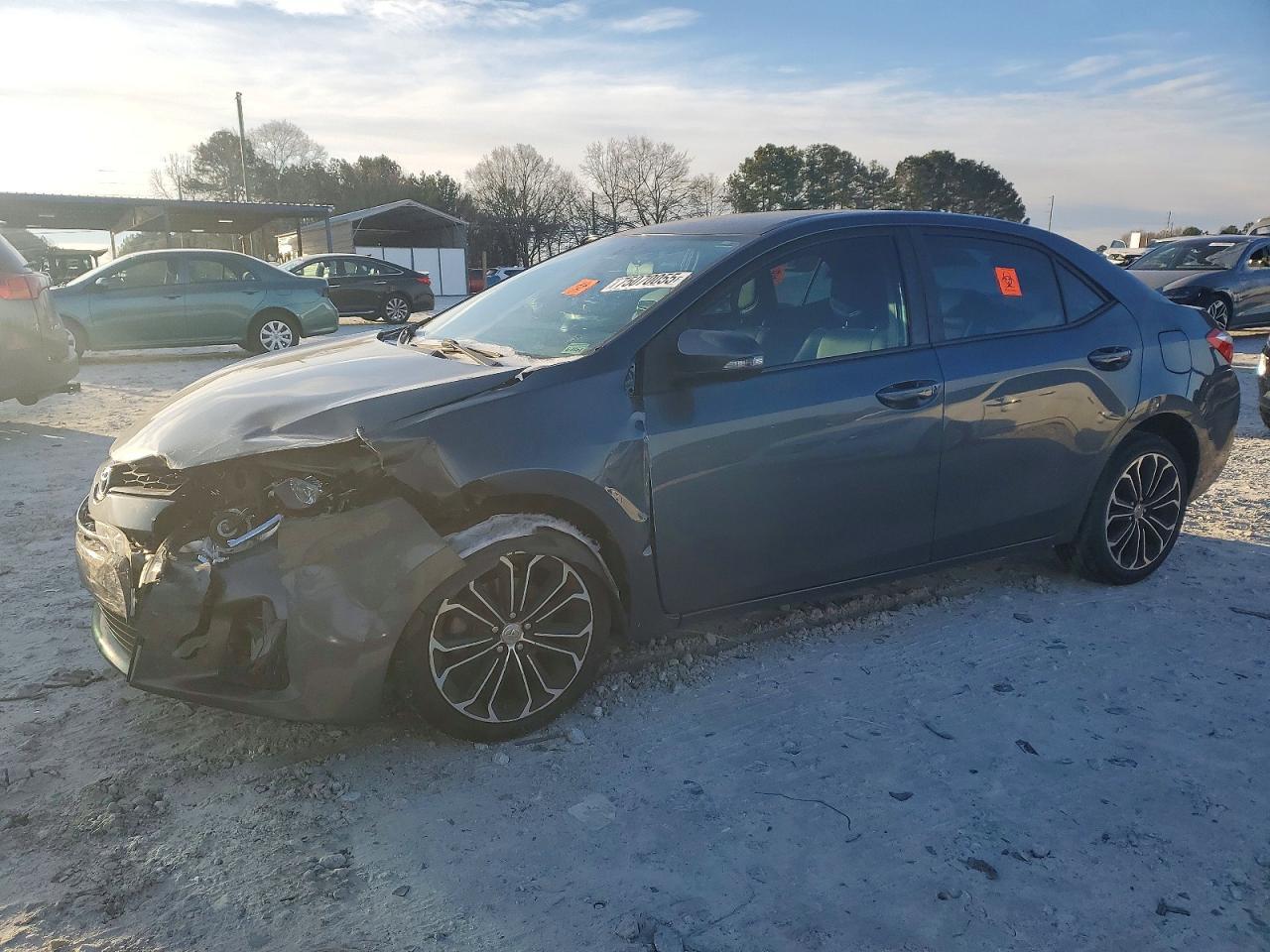 2015 TOYOTA COROLLA